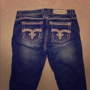Buckle jeans